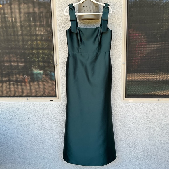 NWT Alfred Sung Winslet Satin Fit & Flare Maxi Dress Shoulder Bows Size 14 D868 - Picture 3 of 13